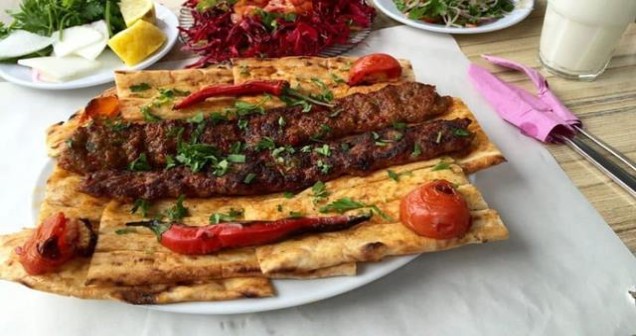 Adana'da Kebap Nerede Yenir? - Lezzet Dolu Bir Deneyim